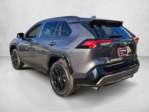 Used 2024 Toyota RAV4 SE AWD/4WD image 8