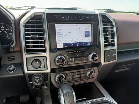 Used 2020 Ford F150 Platinum w/ Equipment Group 701A Luxury AWD/4WD image 16