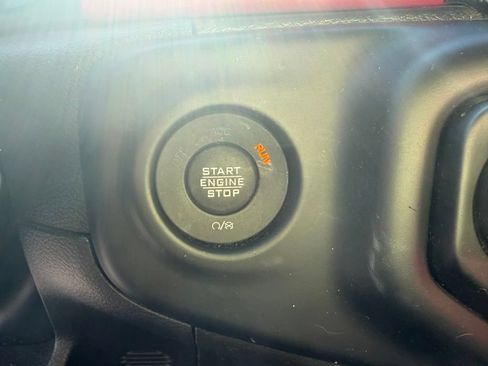 Used 2023 Jeep Wrangler Unlimited Rubicon 4xe AWD/4WD image 13