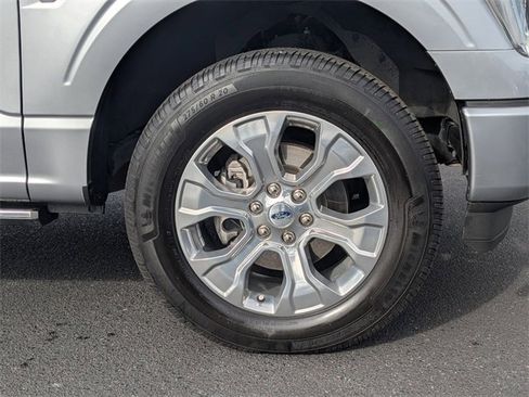 Used 2023 Ford F150 Platinum image 10