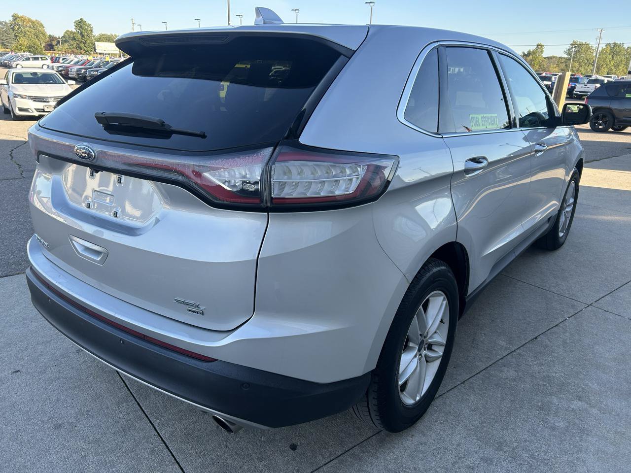 Used 2015 Ford Edge SEL FWD image 5