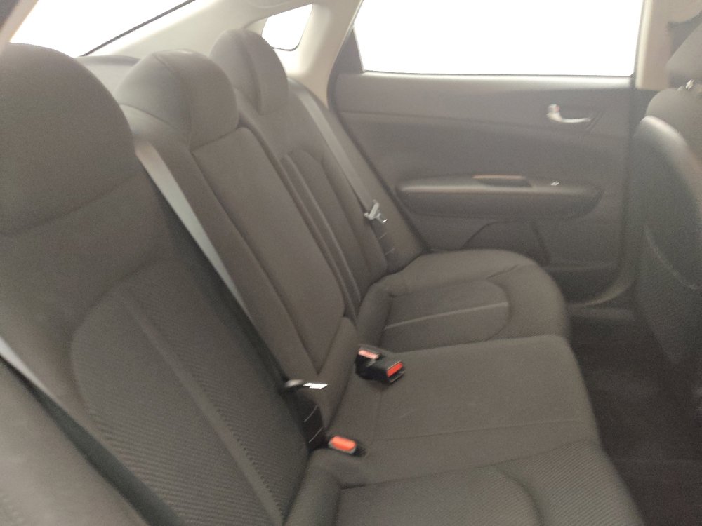 Used 2020 Kia Optima LX FWD image 19