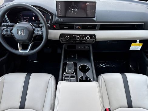 New 2026 Honda Pilot Touring image 15