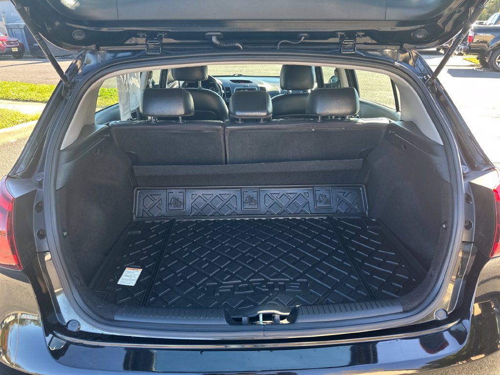 Used 2017 Kia Forte EX FWD image 20