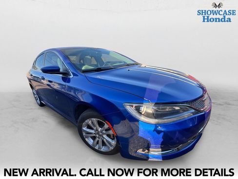 Used 2015 Chrysler 200 Limited w/ Convenience Group FWD image 6