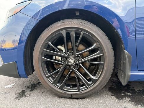 Used 2025 Toyota Camry SE image 9