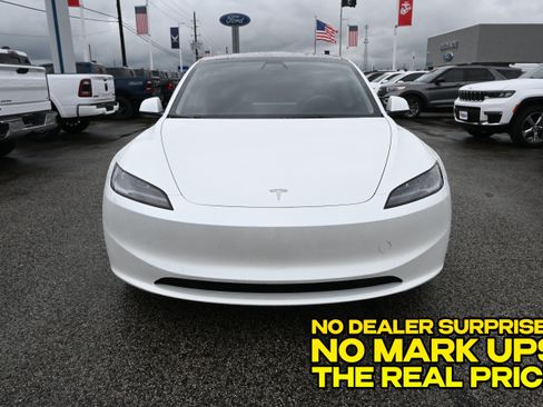 Used 2024 Tesla Model 3 Standard Range RWD image 8