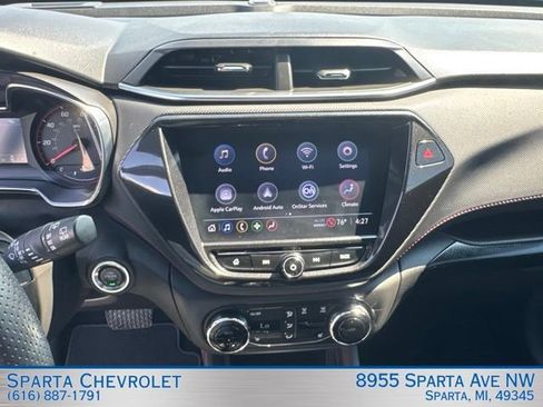 Used 2022 Chevrolet TrailBlazer RS w/ Sun and Liftgate Package AWD/4WD image 19