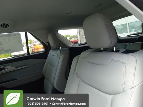 New 2025 Ford Explorer Active w/ Active Comfort Package image 24