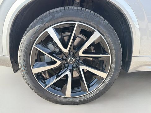 Used 2023 Volvo XC90 B6 Plus image 40