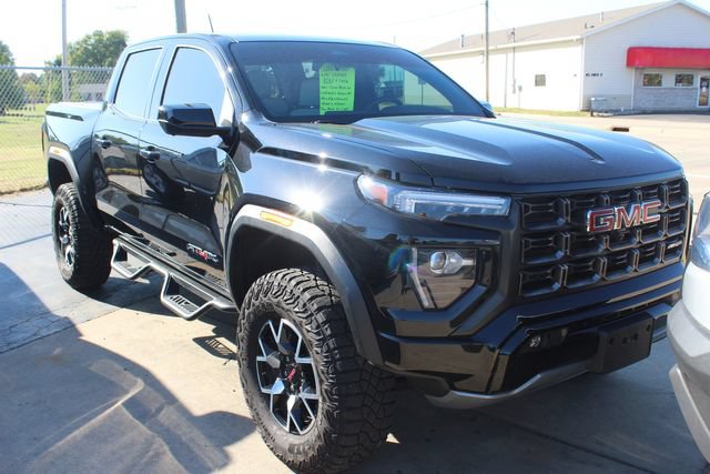 Used 2024 GMC Canyon AT4X AWD/4WD image 2