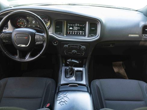 Used 2019 Dodge Charger SXT w/ Blacktop Package image 25
