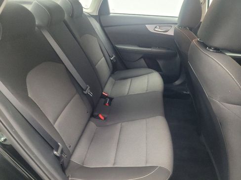 Used 2024 Kia Forte LXS w/ LXS Technology Package image 19