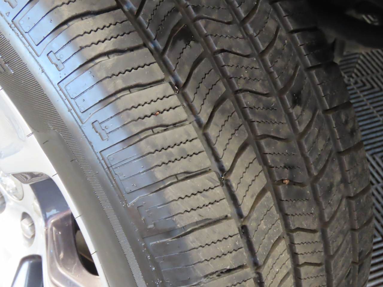 Used 2024 RAM 1500 Laramie RWD image 8