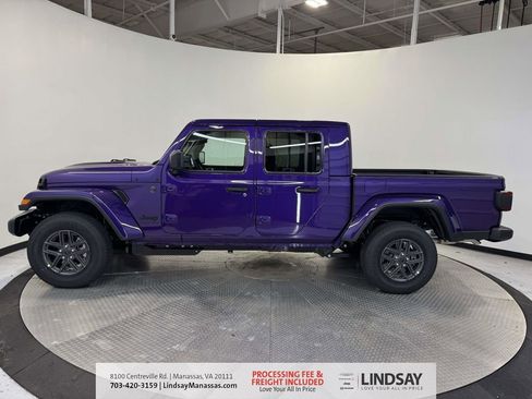 New 2026 Jeep Gladiator Sport AWD/4WD image 5