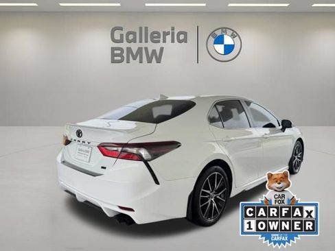 Used 2024 Toyota Camry SE FWD image 6