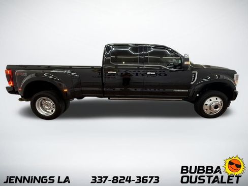 Used 2022 Ford F450 Platinum w/ FX4 Off-Road Package image 5