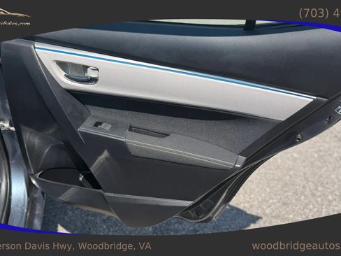 Used 2016 Toyota Corolla LE FWD image 10