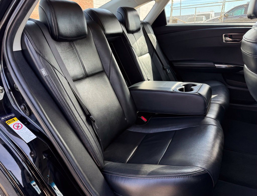 Used 2015 Toyota Avalon XLE Touring FWD image 21