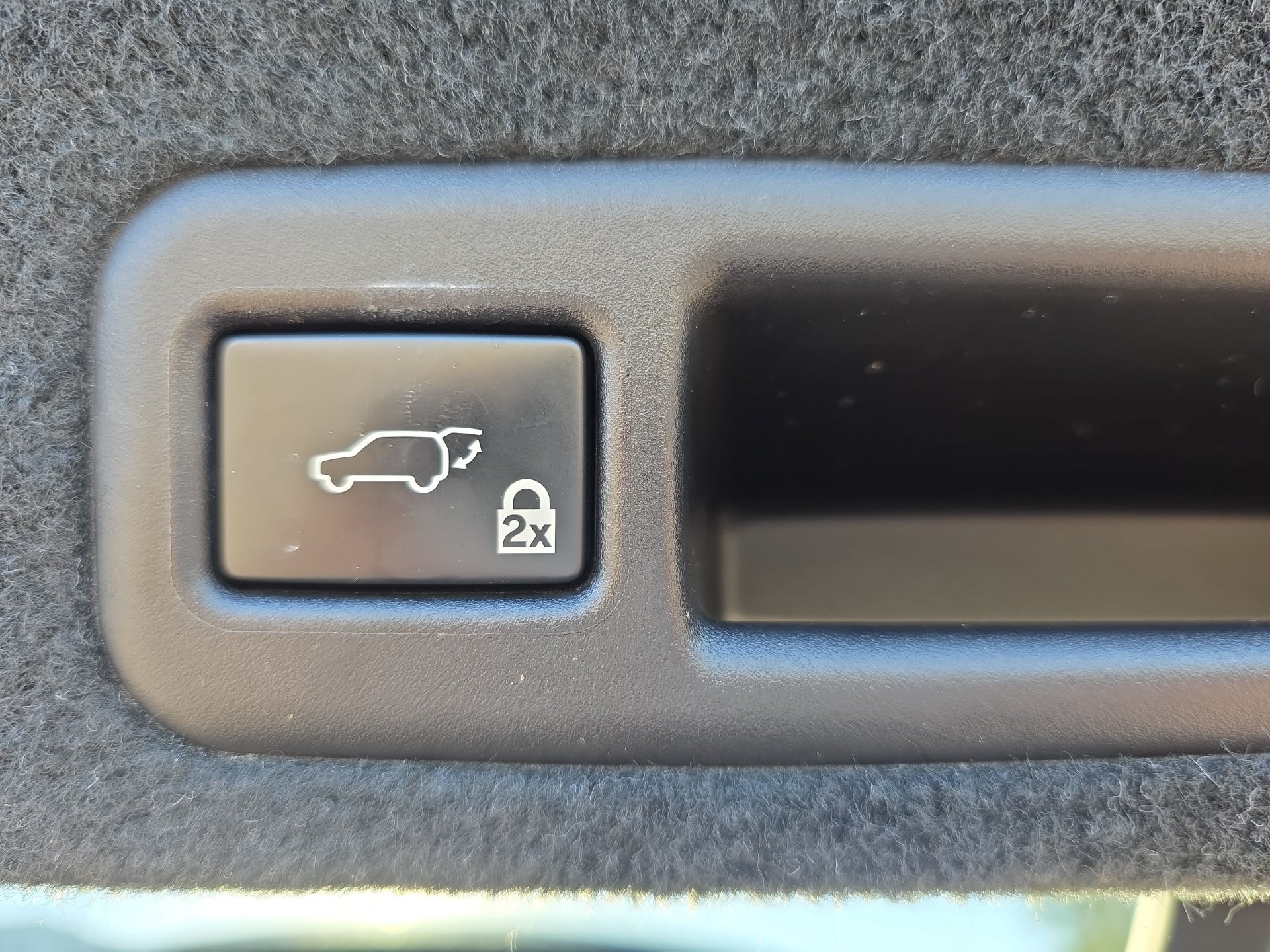 Used 2017 Lexus RX 350 F Sport w/ Accessory Package AWD/4WD image 13