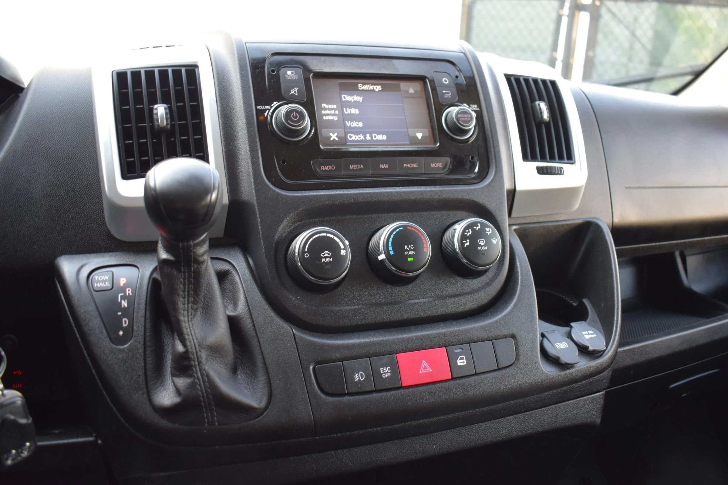 Used 2018 RAM ProMaster 1500 w/ Mopar Trailer Tow Group FWD image 76