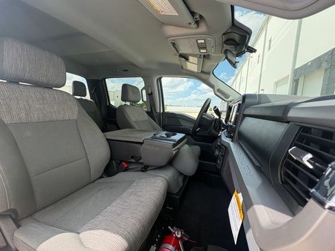 Used 2024 Ford F350 XLT AWD/4WD image 38
