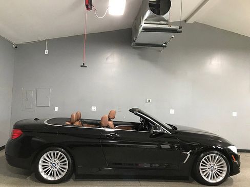 Used 2014 BMW 428i Convertible image 3