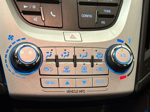 Used 2016 Chevrolet Equinox LS FWD image 24