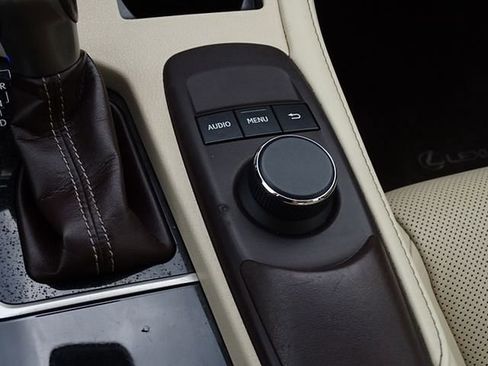 Used 2018 Lexus ES 350 w/ Premier Package FWD image 36