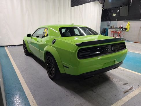 Used 2015 Dodge Challenger SRT Hellcat RWD image 3