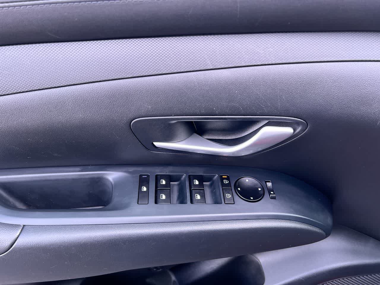 Used 2025 Hyundai Tucson SEL AWD/4WD image 13