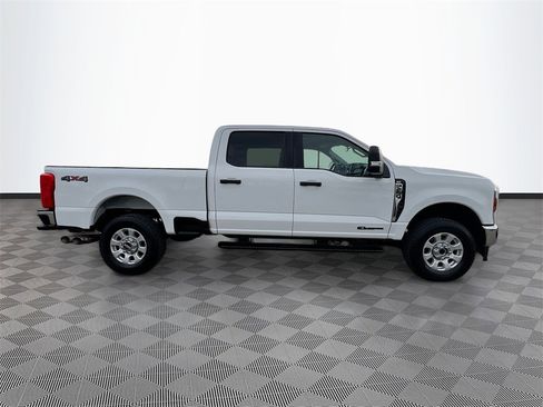 Used 2024 Ford F250 XLT image 8