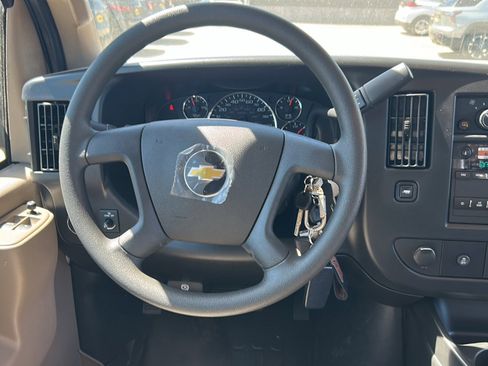 New 2026 Chevrolet Express 3500 Extended RWD image 2
