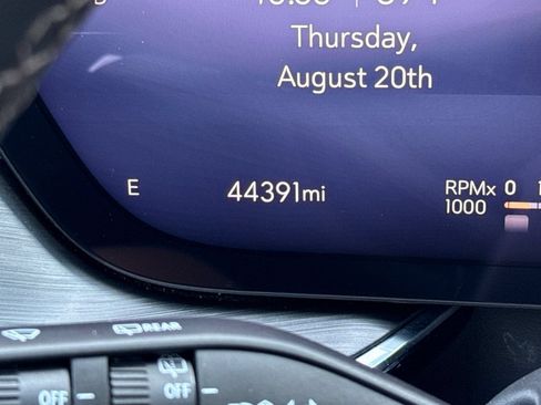 Used 2024 Buick Envision Preferred AWD/4WD image 40