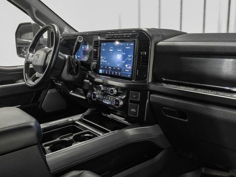 Used 2024 Ford F250 Lariat w/ Lariat Ultimate Package AWD/4WD image 13