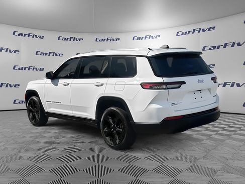 Used 2022 Jeep Grand Cherokee L Laredo image 3