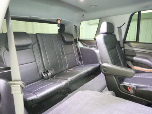 Used 2019 Chevrolet Tahoe Premier AWD/4WD image 12