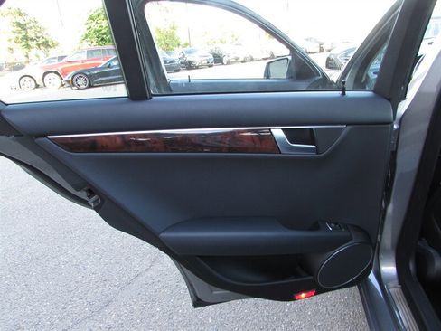 Used 2012 Mercedes-Benz C 250 Sedan image 23