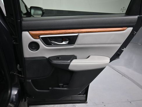 Used 2019 Honda CR-V Touring image 37