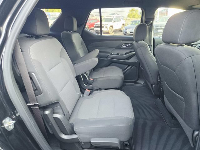 Used 2023 Chevrolet Traverse LT FWD image 14