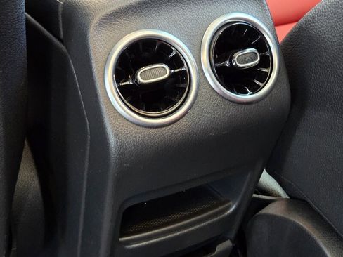 Certified 2022 Mercedes-Benz GLB 250 image 16
