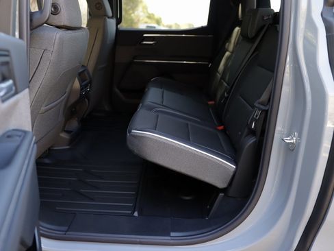 New 2026 GMC Sierra EV Elevation image 28