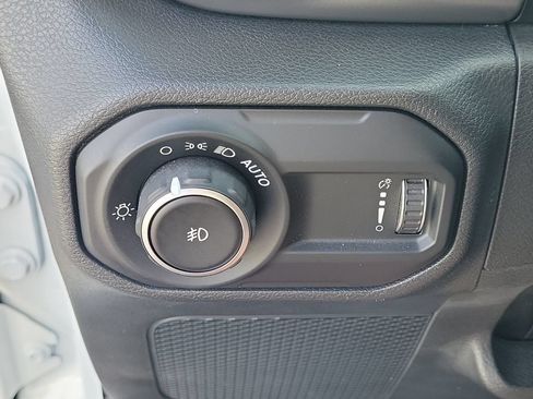 Used 2023 Jeep Wrangler Unlimited Sport AWD/4WD image 28