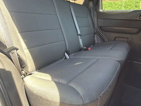 Used 2012 Ford Escape XLT FWD image 29