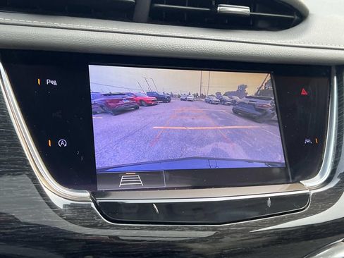 Used 2020 Cadillac XT6 Premium Luxury FWD image 19