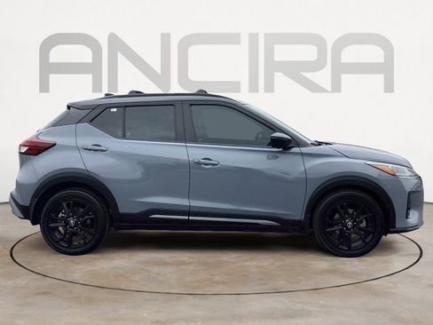 Used 2023 Nissan Kicks SR w/ SR Premium Package FWD image 13