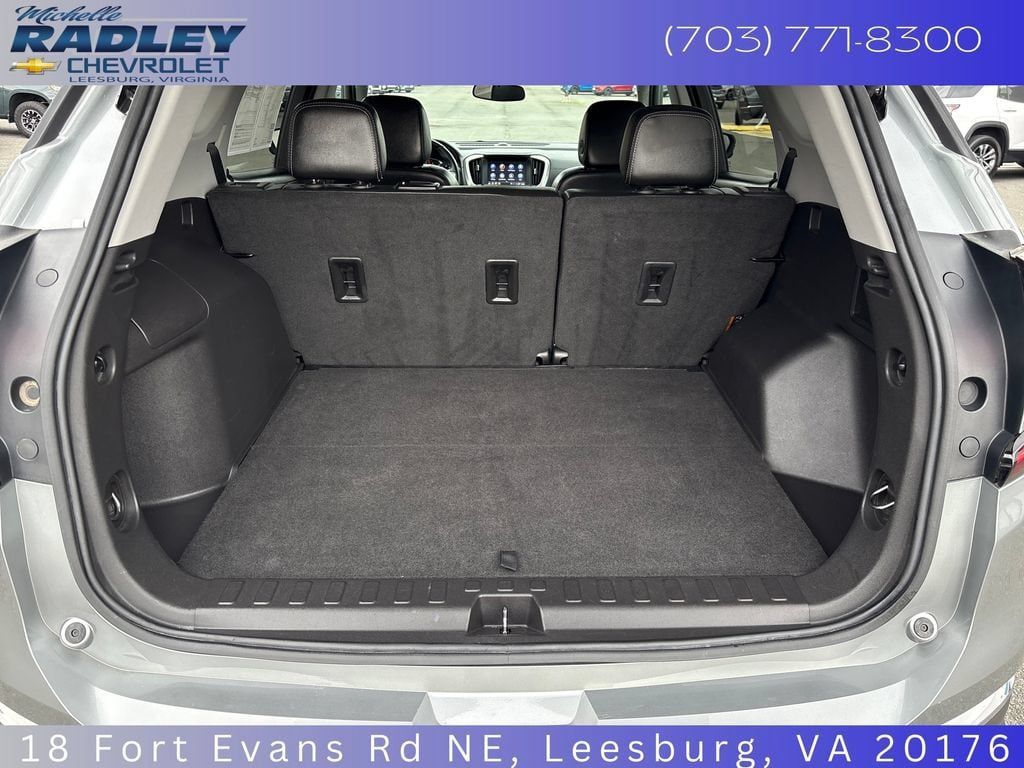 Used 2024 GMC Terrain SLT AWD/4WD image 11