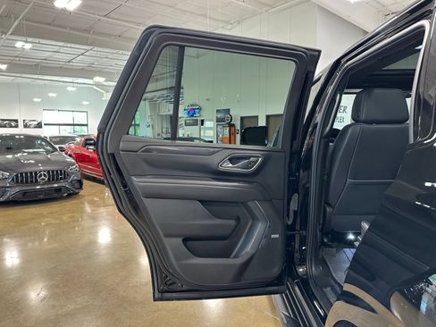 Used 2023 Chevrolet Tahoe RST w/ Luxury Package AWD/4WD image 33