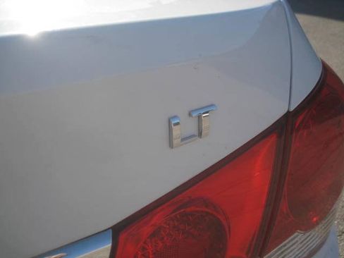 Used 2014 Chevrolet Cruze LT FWD image 10