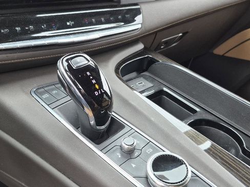 Used 2023 Cadillac Escalade ESV Premium Luxury w/ LPO, Radiant Package image 11